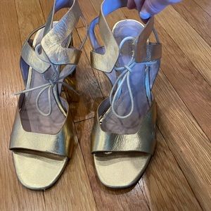 Pour La Victorie Gold Block Heels